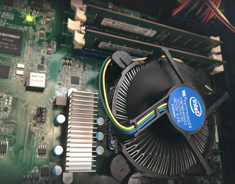 CPU 수명 20~30년 잡고 xeon e5 2650L 블로그이웃 늘리기