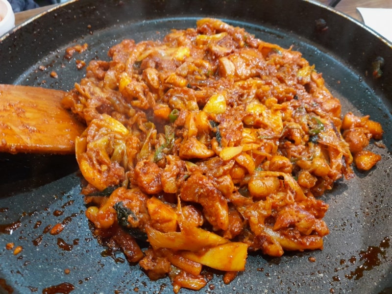 김해 삼계동 맛집 두총각 닭갈비 삼계점 한우곱창닭갈비 강추